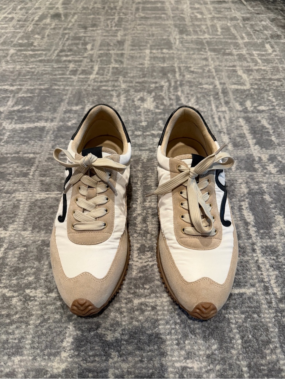 Women’s Vaneli Queen Sneaker - 9.5